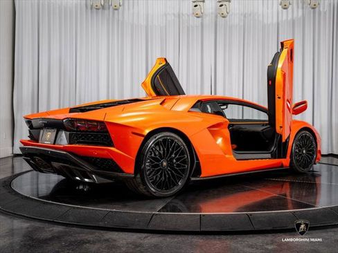 Used 2019 Lamborghini Aventador S AWD/4WD image 25