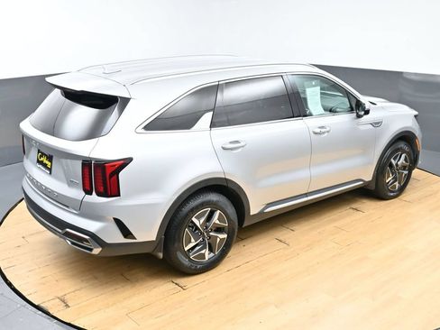 Used 2022 Kia Sorento S FWD image 48