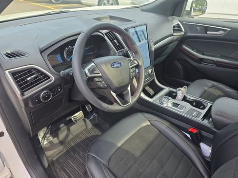 Certified 2024 Ford Edge ST-Line AWD/4WD image 15