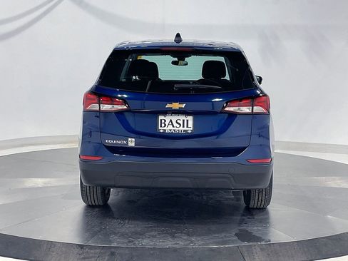 Used 2023 Chevrolet Equinox LS image 12