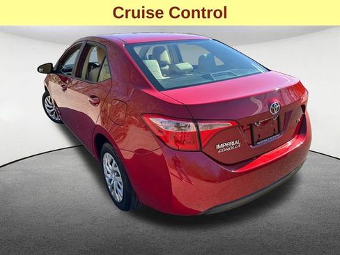 Used 2018 Toyota Corolla LE FWD image 8