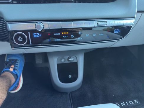 Used 2023 Hyundai Ioniq 5 SEL image 17
