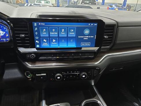 Used 2024 Chevrolet Silverado 1500 LT Trail Boss w/ Convenience Package II image 23