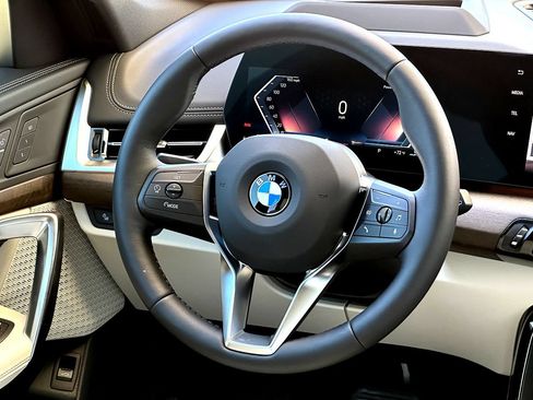 New 2026 BMW X1 xDrive28i w/ Technology Package AWD/4WD image 21