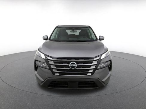 Used 2025 Nissan Rogue SV AWD/4WD image 2