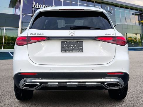 Used 2026 Mercedes-Benz GLC 300 4MATIC image 4