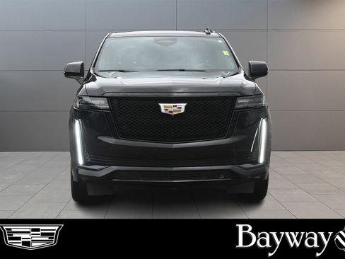 Certified 2023 Cadillac Escalade ESV Sport Platinum image 2