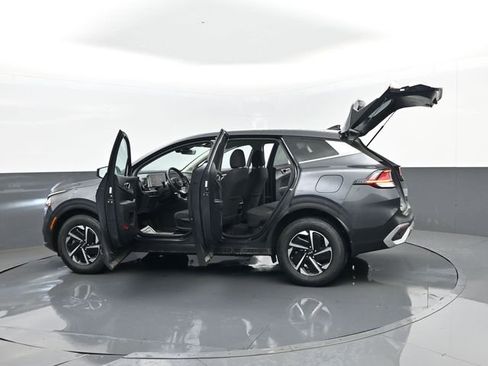 Used 2023 Kia Sportage LX AWD/4WD image 31