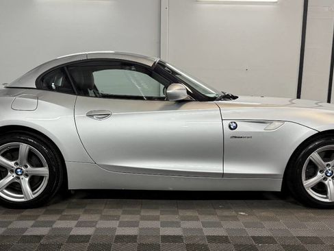 Used 2012 BMW Z4 sDrive28i image 3