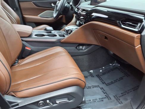 Certified 2024 Acura MDX SH-AWD w/ Advance Package image 9