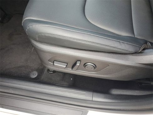 Certified 2023 Kia Sportage EX image 17