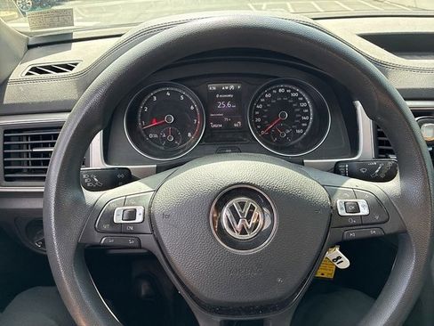 Used 2018 Volkswagen Atlas Launch Edition AWD/4WD image 21