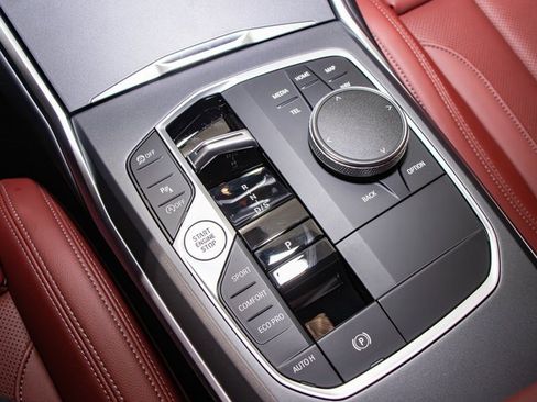 Used 2025 BMW 230i xDrive Coupe w/ Convenience Package image 19