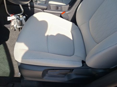 Used 2026 Toyota Corolla Cross L FWD image 15