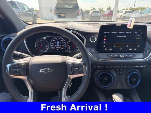 Certified 2025 Chevrolet Blazer RS w/ Driver Confidence II Package image 9