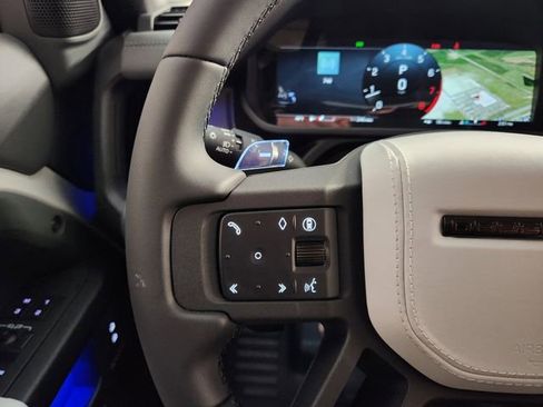 Used 2026 Land Rover Defender 110 OCTA image 27