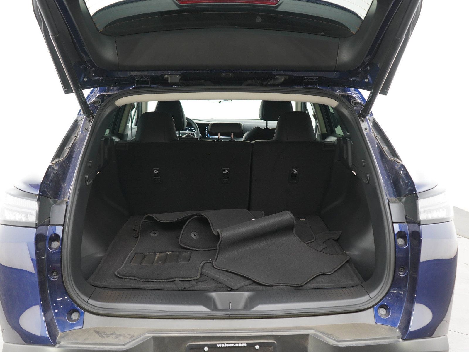 Used 2025 Nissan Murano SV AWD/4WD image 16