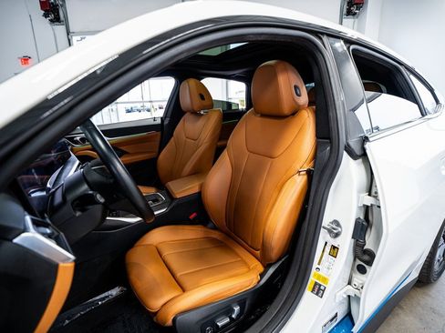 Used 2023 BMW i4 eDrive40 w/ Premium Package image 37