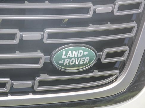Used 2026 Land Rover Range Rover Velar S AWD/4WD image 11