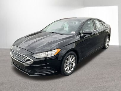 Used 2017 Ford Fusion SE w/ Fusion SE Technology Package