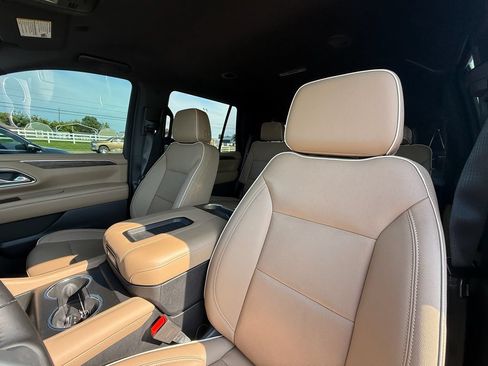 Used 2024 Chevrolet Tahoe Premier AWD/4WD image 13