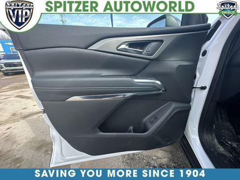 New 2026 Chevrolet Traverse LT w/ Midnight/Sport Edition FWD image 23