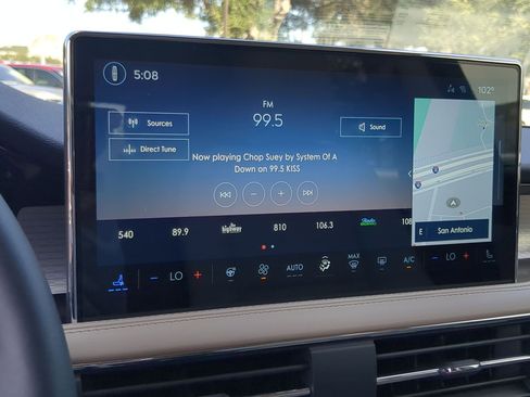 New 2025 Lincoln Corsair AWD w/ Equipment Group 101A image 13