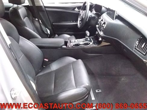 Used 2018 Kia Stinger Premium image 13