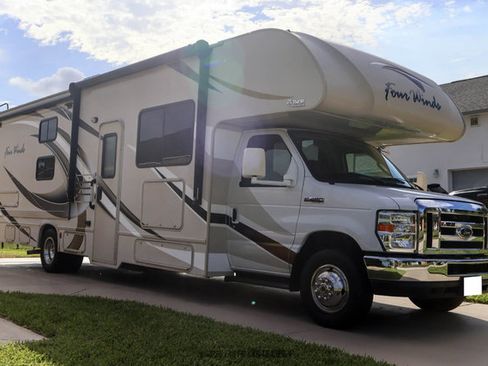 Used 2017 Ford E-450 and Econoline 450 Super Duty w/ Motorhome Prep Package RWD image 12
