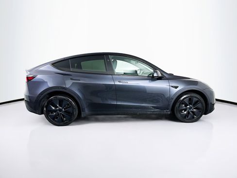 Used 2024 Tesla Model Y Long Range image 29