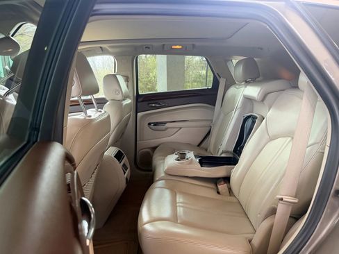Used 2014 Cadillac SRX Luxury w/ Driver Awareness Package AWD/4WD image 22