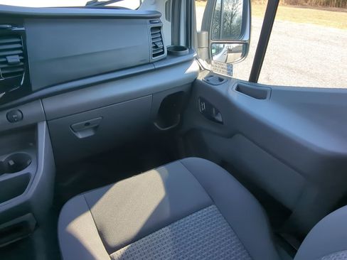 Used 2025 Ford Transit 350 XLT image 15