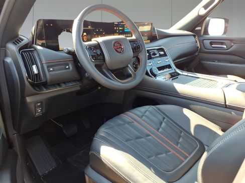 Used 2026 Nissan Armada PRO-4X AWD/4WD image 12