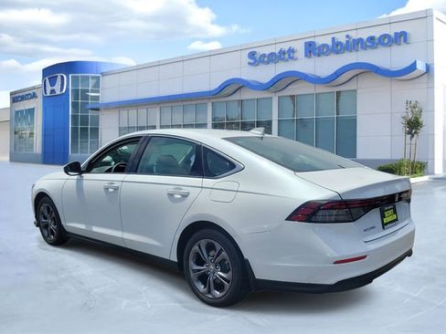 Certified 2023 Honda Accord EX image 3