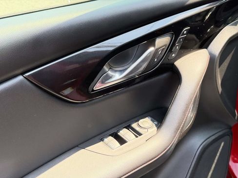 Used 2022 Chevrolet Blazer RS w/ Enhanced Convenience Package AWD/4WD image 18