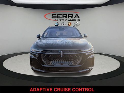 Used 2025 Lincoln Nautilus Reserve image 17