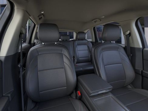 New 2026 Lincoln Nautilus Premier AWD/4WD image 10