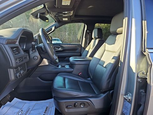 Used 2023 Chevrolet Tahoe LT w/ LT Signature Plus Package image 12