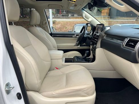 Used 2023 Lexus GX 460 Luxury image 12
