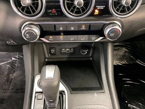 Used 2025 Nissan Sentra SV FWD image 31