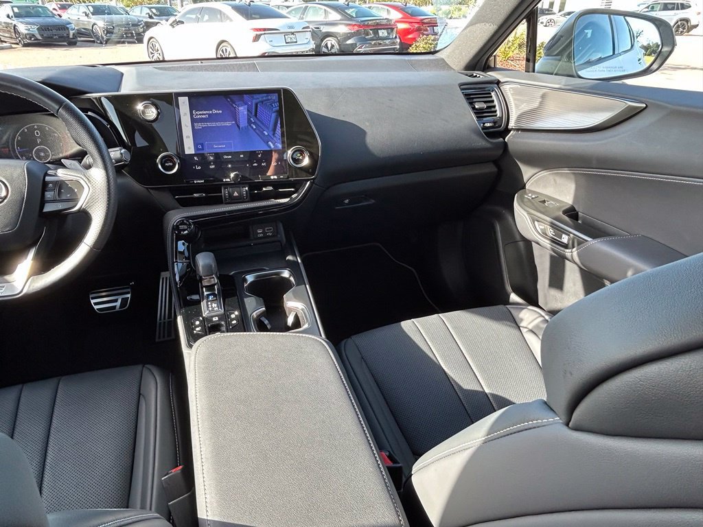 Used 2022 Lexus NX 350 F Sport w/ Accessory Package 2 AWD/4WD image 11