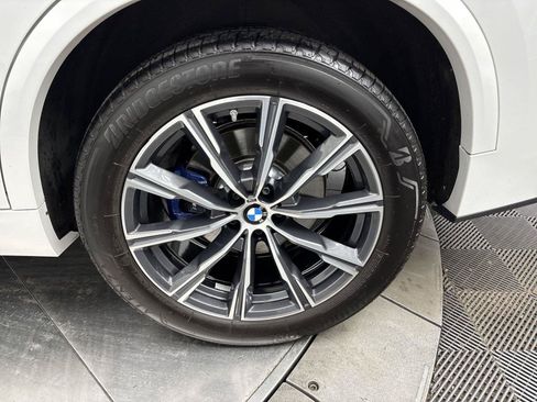 Used 2024 BMW X5 xDrive40i w/ M Sport Package AWD/4WD image 27
