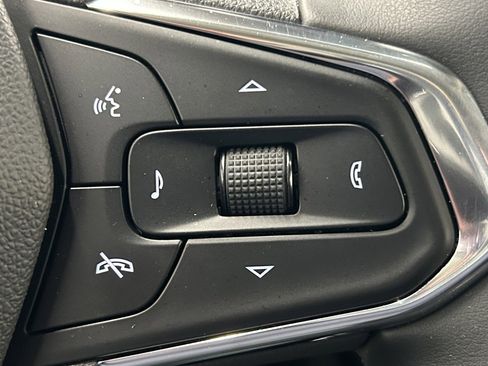 Used 2024 Chevrolet Trax ACTIV w/ Driver Confidence Package image 22