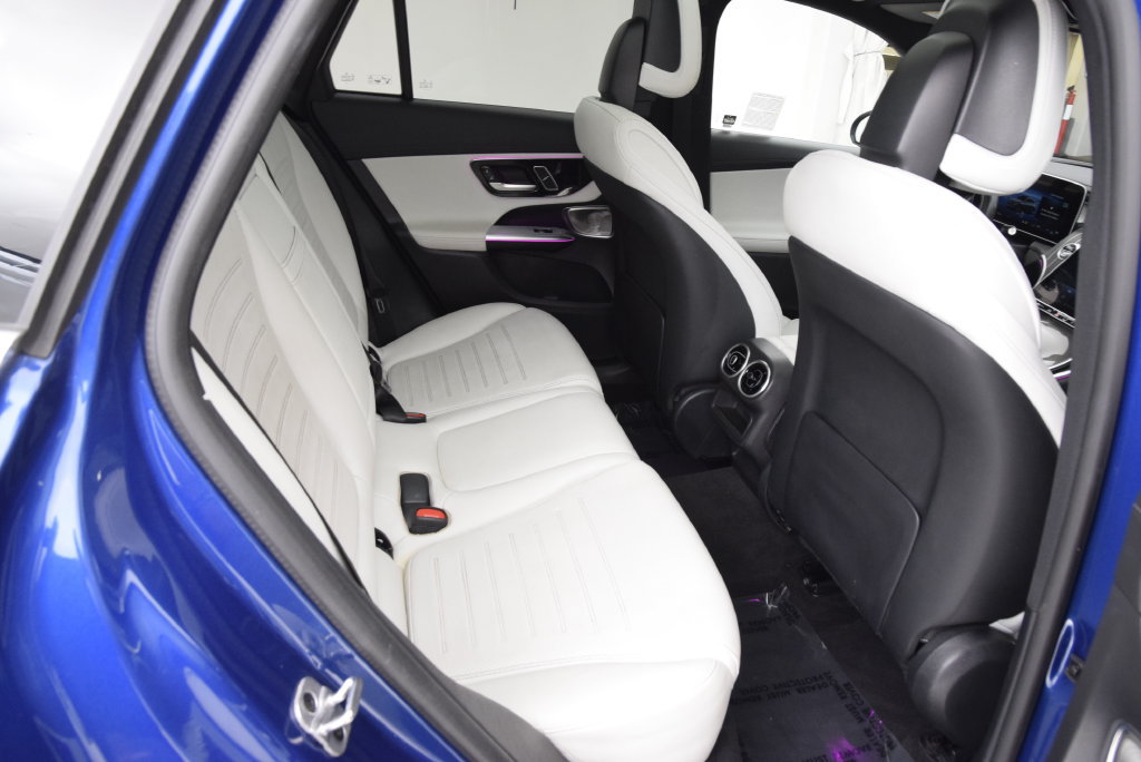 Used 2023 Mercedes-Benz GLC 300 image 19
