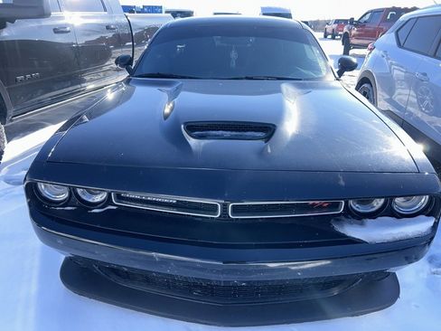 Used 2022 Dodge Challenger R/T image 2