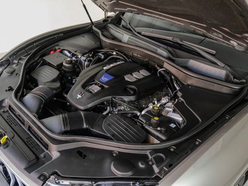 Used 2017 Maserati Levante S image 46