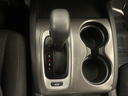 Used 2017 Honda Ridgeline Sport image 9
