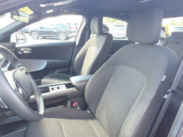 Certified 2024 Hyundai Ioniq 6 SE RWD image 5
