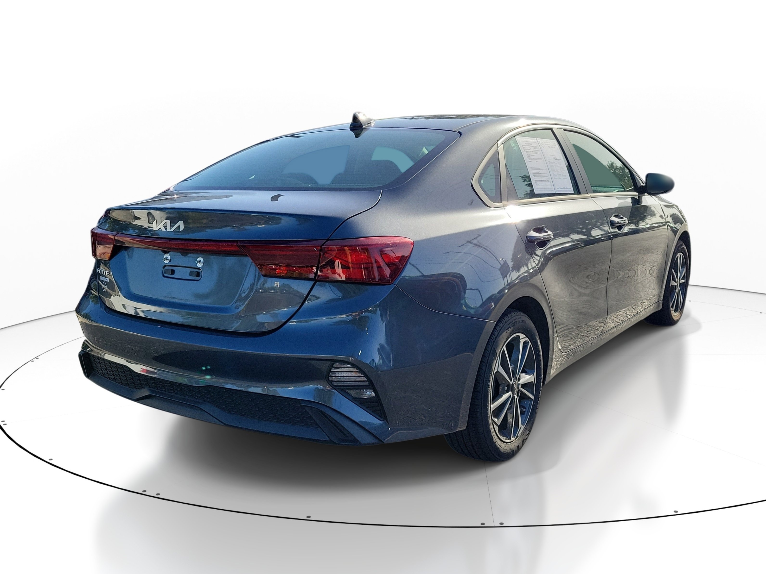 Used 2024 Kia Forte LXS FWD image 7