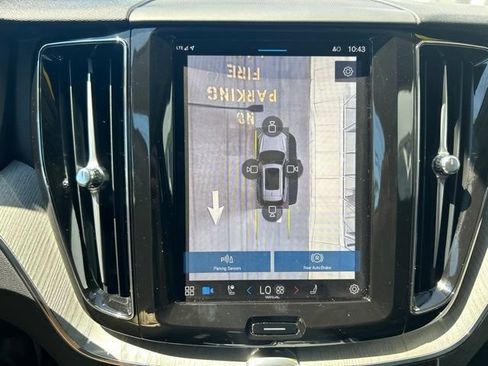 Certified 2025 Volvo XC60 B5 Plus AWD/4WD image 26